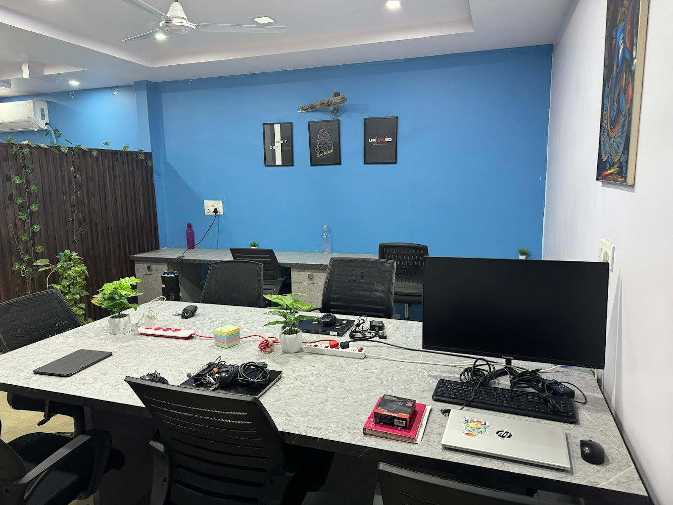 mediaView